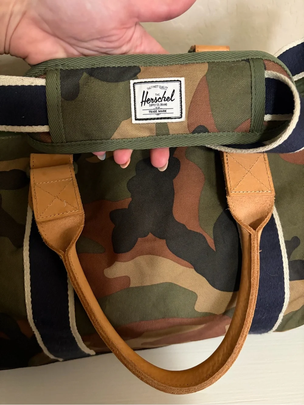 ✈️Unisex Herschel Supply Co. Camouflage Travel Duffel Carry On Weekend bag ✈️